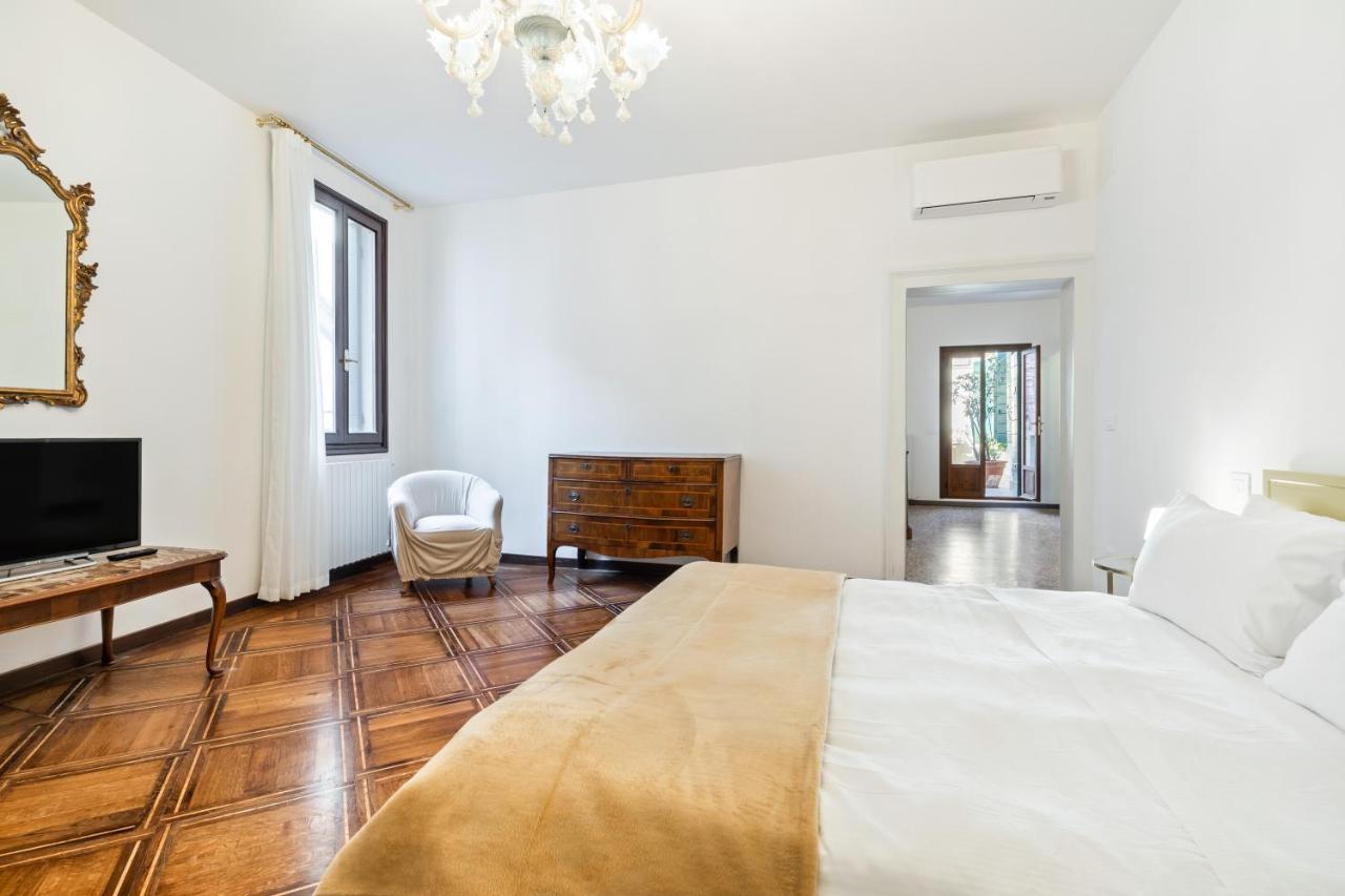 Del Remer Apartment - 5Mins From San Marco Sq Venise Extérieur photo