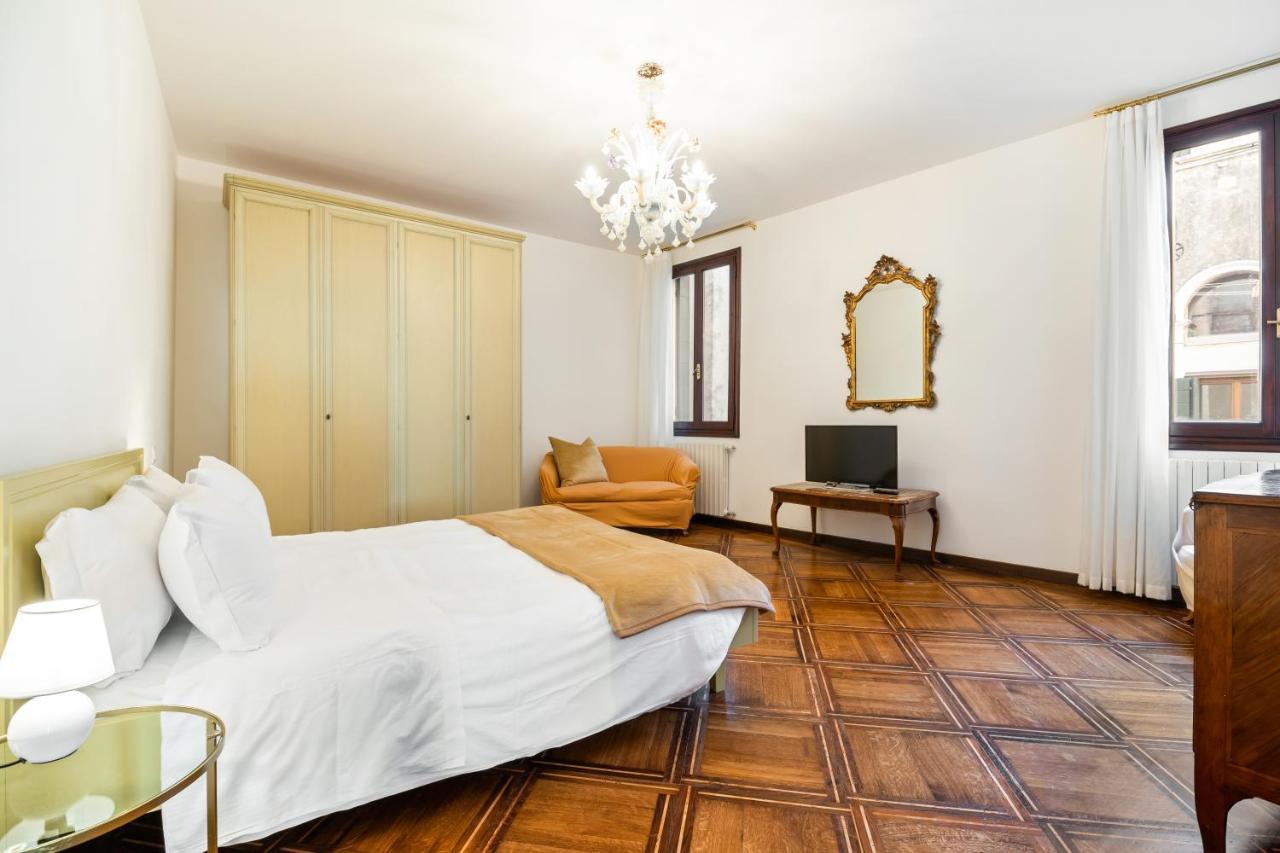 Del Remer Apartment - 5Mins From San Marco Sq Venise Extérieur photo