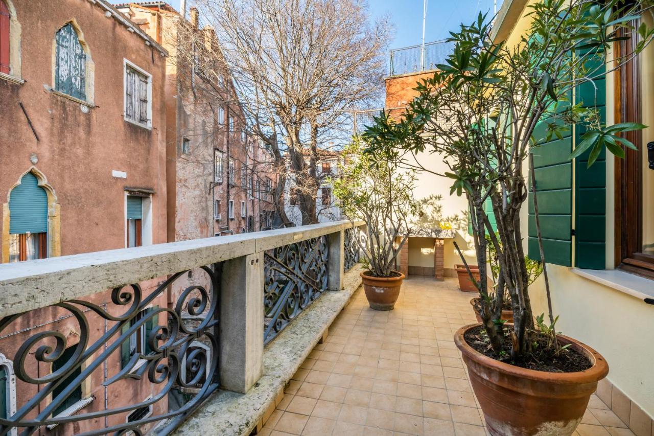 Del Remer Apartment - 5Mins From San Marco Sq Venise Extérieur photo